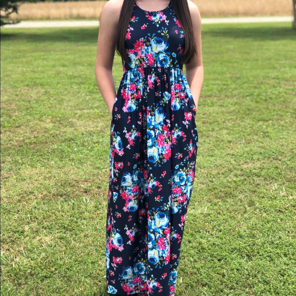 ❤️2 LEFT❤️ Anna Floral Maxi Dress